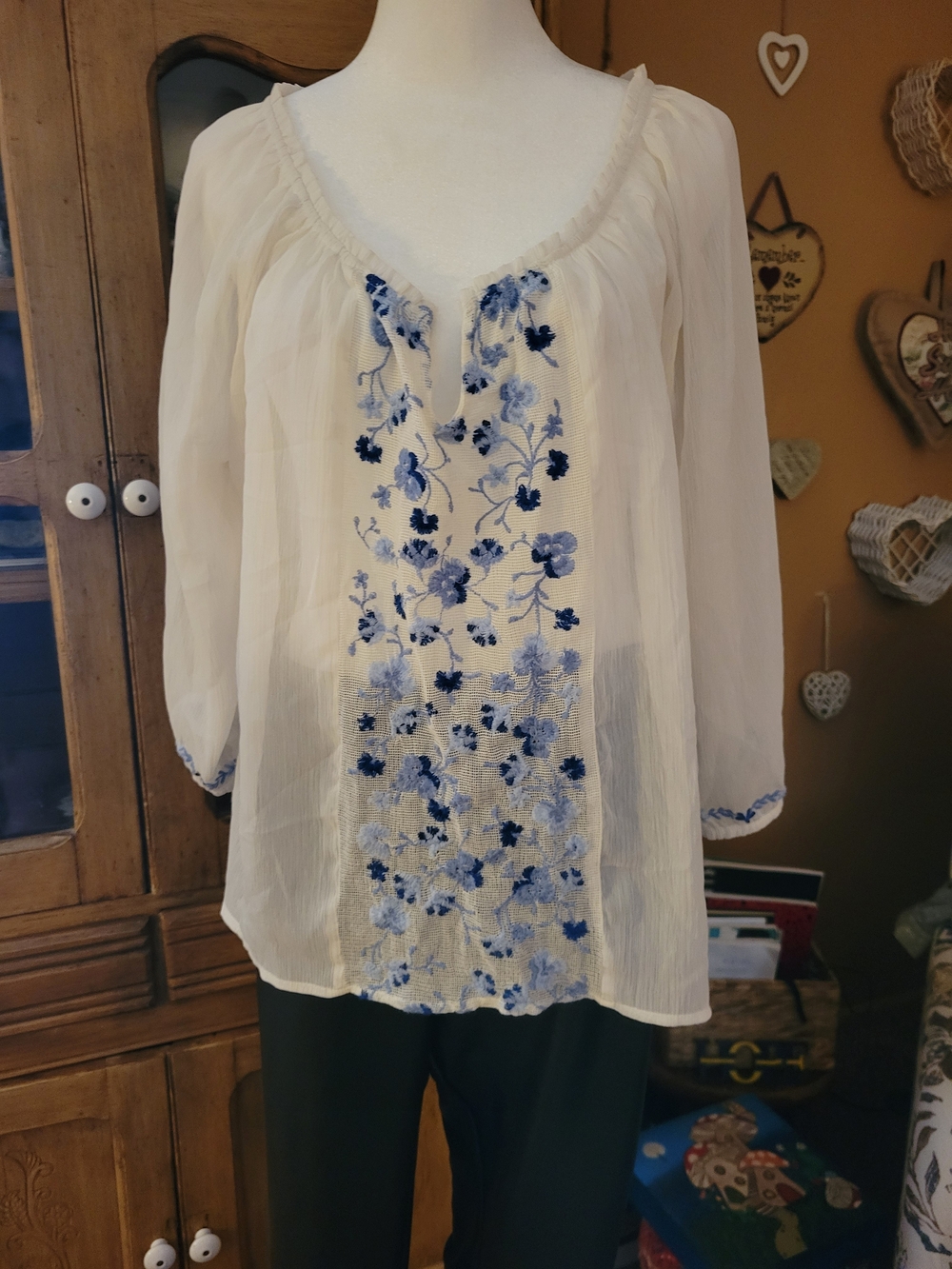 Abercrombie & Fitch White Blouse with Blue Floral Embroidery